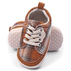 Cute Walk by Babyhug Slip On Checked Booties- Brown