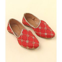 Cute Walk by Babyhug Ethnic Wear Mojaris - Maroon