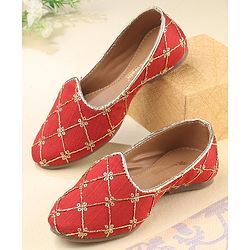 Cute Walk by Babyhug Ethnic Wear Mojaris - Maroon