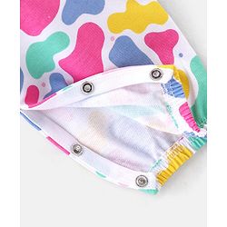 Babyhug Single Jersey Knit Dungaree Set With Full Sleeves Tee Text Print - Multicolour