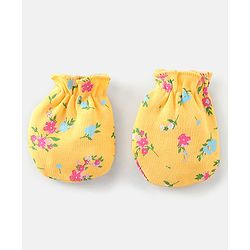 Babyhug 100% Cotton Knit Floral Printed Mittens Pack Of 3 - Multicolour