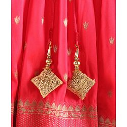 Babyhug Half Sleeves Banarsi Brocade Pattu Pavda Choli With Lehenga And Dupatta Set - Red