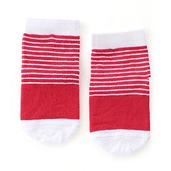 Cute Walk by Babyhug Cotton Blend Non Terry Ankle Length Socks Heart Design - Red