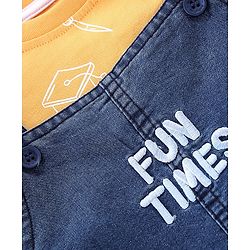 Babyhug Dungaree and Full Sleeves T-Shirt Set Rocket Print - Orange & Blue