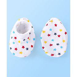 Babyhug 100% Cotton Knit Star Print Cap Mittens & Booties- White