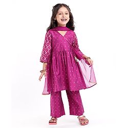 Babyhug Three Fourth Sleeves Foil Printed Kurti Pant and Dupatta - Fuchsia