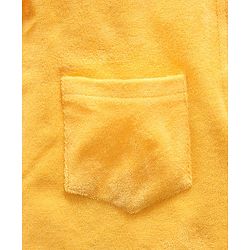 Babyhug Cotton Knit Full Sleeves Hooded Bath Robe Squirrel Patch - Yellow