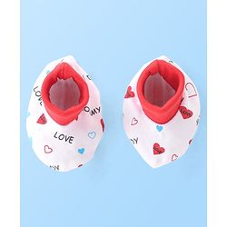 Babyhug 100% Cotton Knit Cap Mittens & Booties Set with Heart Print - White
