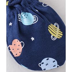 Babyhug 100% Cotton Interlock Knit Mittens & Booties Set Space Print - Navy Blue