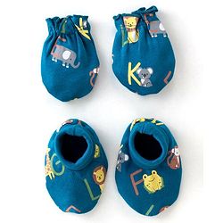 Babyhug 100% Cotton Knit Elephant Print Mittens and Booties - Green