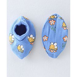 Babyhug 100% Cotton Knit Cap Mittens And Booties Honey Bee Print - Blue