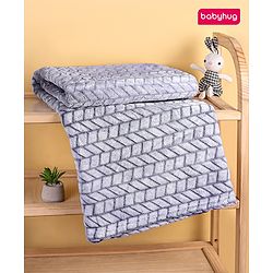 Babyhug Premium 2 Tone Laser Cut Cozy Plush Blanket Chevron Pattern- Blue