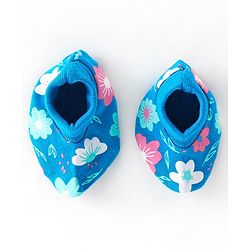 Babyhug 100% Cotton Knit Cap Mittens & Booties With Floral Print Blue - Diameter 17 cm