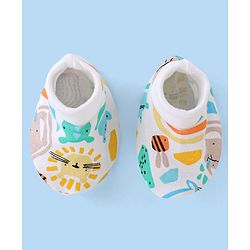 Babyhug 100% Cotton Knit Cap Mittens & Booties  Animal Print- Multicolor