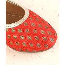Cute Walk by Babyhug Foil Print Mojaris - Red