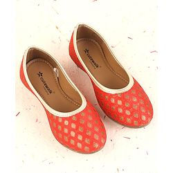 Cute Walk by Babyhug Foil Print Mojaris - Red