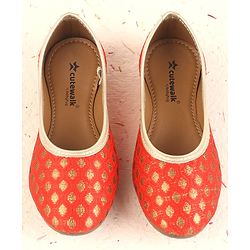 Cute Walk by Babyhug Foil Print Mojaris - Red