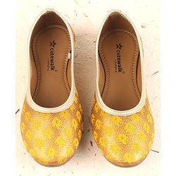 Cute Walk by Babyhug Foil Print Mojaris - Yellow