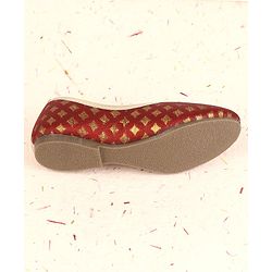 Cute Walk by Babyhug Foil Print Mojaris - Maroon