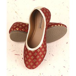 Cute Walk by Babyhug Foil Print Mojaris - Maroon