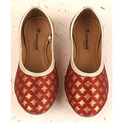 Cute Walk by Babyhug Foil Print Mojaris - Maroon