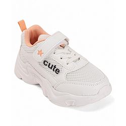 Cute Walk by Babyhug Shoes With Velcro Closure & Text Print - White