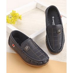 Cute Walk by Babyhug Slip On Loafers - Blue