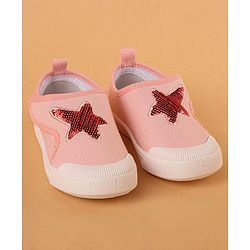 Cute Walk by Babyhug Canvas Shoes Star Design - Pink