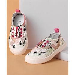 Cute Walk by Babyhug Slip On Style Casual Shoes Leaf Print - White