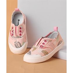 Cute Walk by Babyhug Slip On Style Casual Shoes Leaf Print - Pink - EU 25 Pink