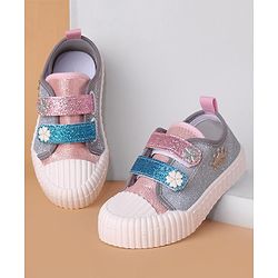 Cute Walk by Babyhug Casual Shoes Floral Patch - Purple