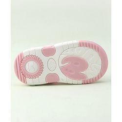 Cute Walk by Babyhug Velcro Closure Sandals Heart Patch - Pink