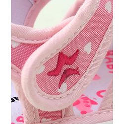 Cute Walk by Babyhug Velcro Closure Sandals Heart Patch - Pink