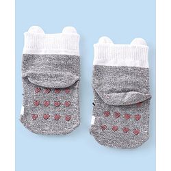 Cutewalk By Babyhug Anti Bacterial Anti Skid Ankle Length Socks Kitty Print - Grey & White