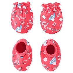 Babyhug 100% Cotton Knit Mittens & Booties Set Airplane & Text Print- Red