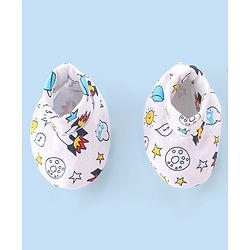 Babyhug 100% Cotton Knit Mittens & Booties Set Space Print- White