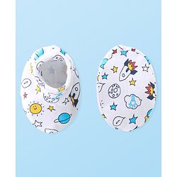 Babyhug 100% Cotton Knitted Cap Mittens & Booties with Space Print- White