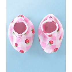 Babyhug 100% Cotton Knit Cap Mittens & Booties With Strawberry Print Pink - Diameter 11.5 cm
