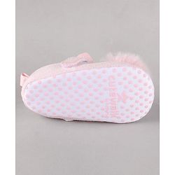 Cute Walk by Babyhug Booties Pom Pom Detail - Pink