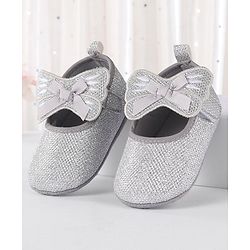 Cute Walk by Babyhug Booties Bow Applique - Silver