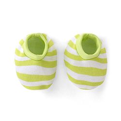 Babyhug 100% Cotton Knit  Cap Mittens & Booties Set Striped - Green  & White