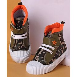 Cute Walk by Babyhug Casual Shoes with Velcro Closure Camouflage Print - Green