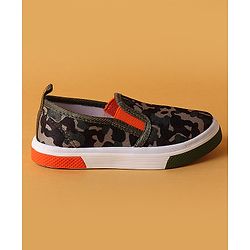 Cute Walk by Babyhug Slip On Casual Shoes Camo Print - Green