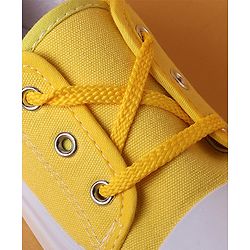 Cute Walk by Babyhug Casual Shoes - Yellow
