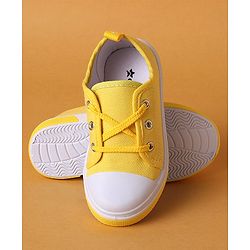 Cute Walk by Babyhug Casual Shoes - Yellow