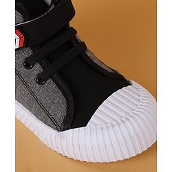 Cute Walk by Babyhug Velcro Closure Casual Shoes - Black