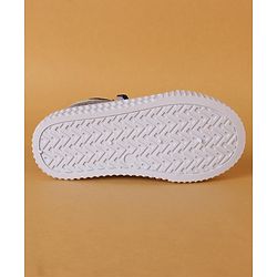 Cute Walk by Babyhug Velcro Closure Casual Shoes - Navy Blue
