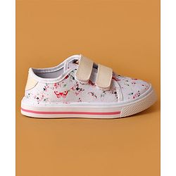 Cute Walk by Babyhug Casual Shoes with Velcro Closure Butterfly Print - White