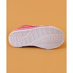Cute Walk by Babyhug Casual Shoes with Velcro Closure Butterfly Print - White