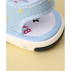 Cute Walk by Babyhug Velcro Closure Musical Sandals Butterfly Applique - Blue